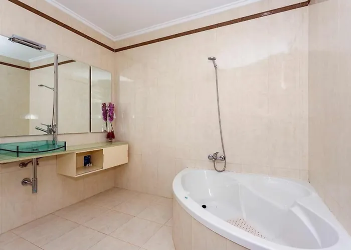 Ch Calida Monteazul Villa